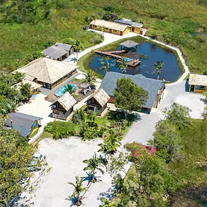 Xaxá Inn